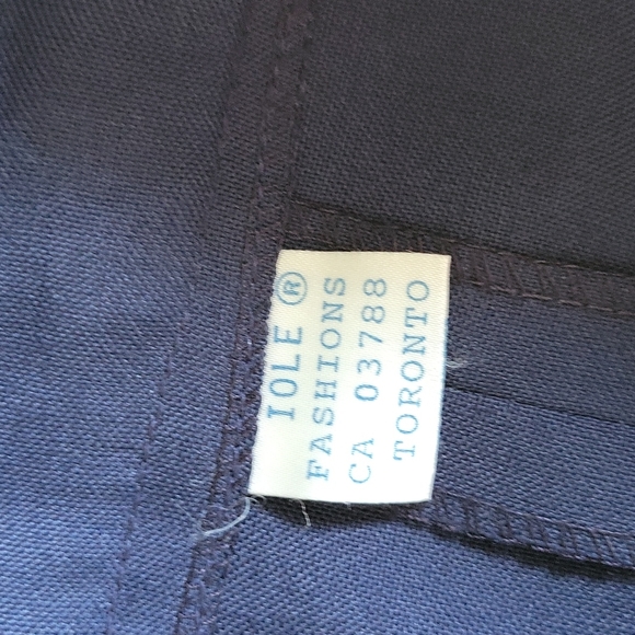 Vintage Navy pencil skirt with purple buttons - Picture 5 of 7